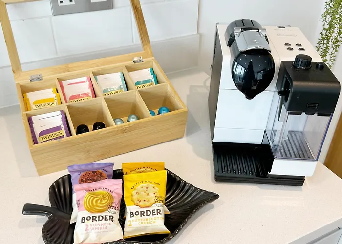 Luxury Penthouse With Private Hot Tub Overlooking Centre