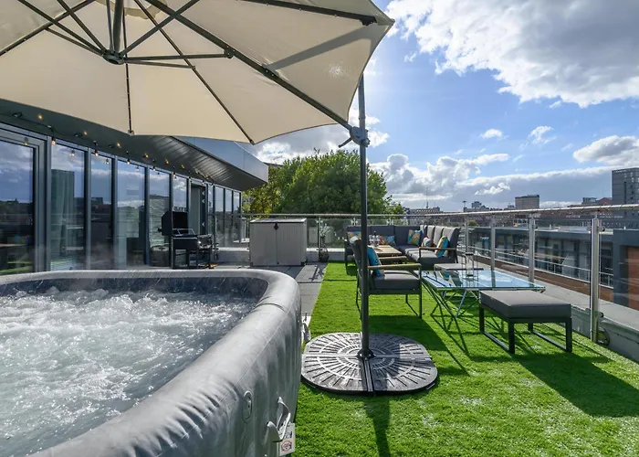 Appartement Luxury Penthouse With Private Hot Tub Overlooking Centre *