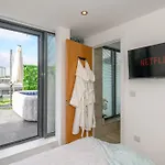 Apartamento Luxury Penthouse With Private Hot Tub Overlooking Centre *