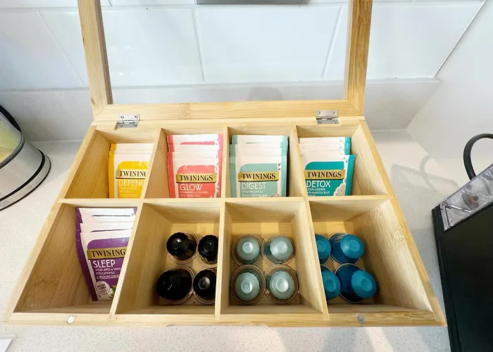 Luxury Penthouse With Private Hot Tub Overlooking Centre Апартаменти