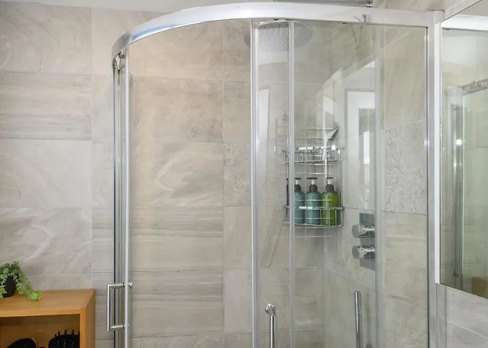 Апартаменти Luxury Penthouse With Private Hot Tub Overlooking Centre *